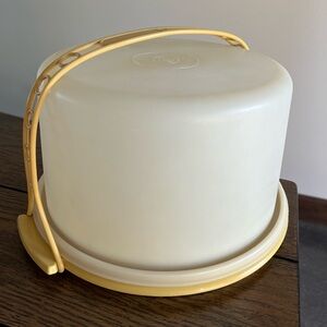Tupperware Large Cake Carrier with Storage Base Gold Clear Lid - Vintage